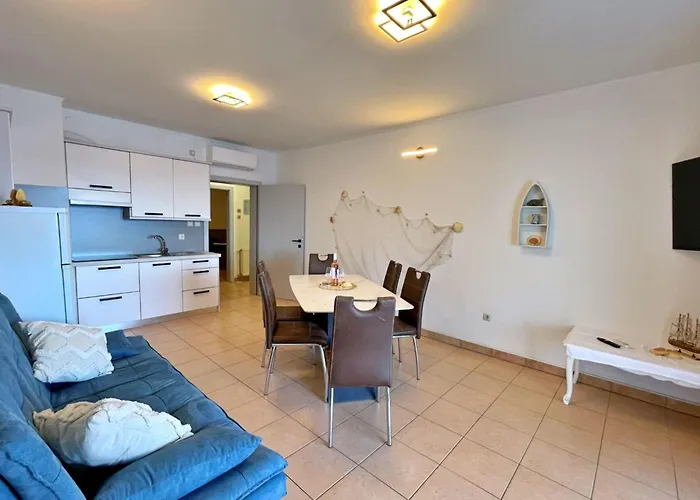 Neptun By Interhome Appartement Šilo